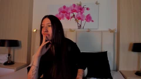 Amber online show from March 27, 2:17 pm