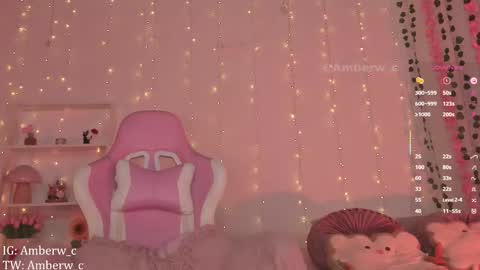 Snapshot of amberw_c chatting on November 30, 9:52 pm IG - TW Amberw c online show from November 30, 9:52 pm