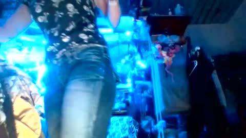 Snapshot of ambionce chatting on June 15, 7:27 pm ambionce online show from June 15, 7:27 pm