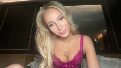 Ambre online show from March 17, 9:12 am