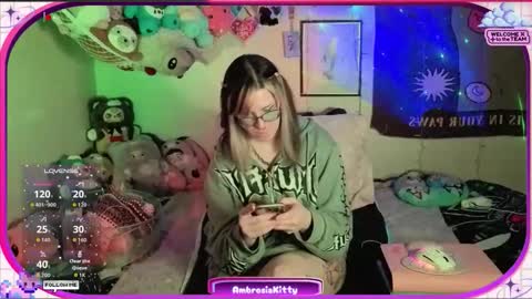 Snapshot of ambrosiakitty chatting on April 27, 6:44 am Ambrosia online show from April 27, 6:44 am