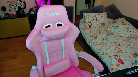 Eileen online show from November 4, 2:16 pm