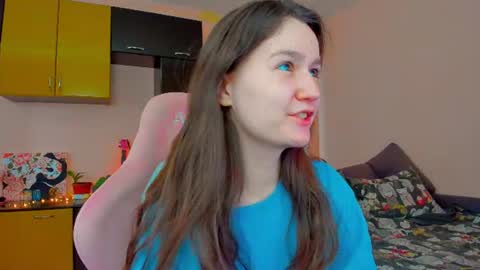 Snapshot of ameli_moon chatting on July 10, 9:34 am Eileen online show from July 10, 9:34 am