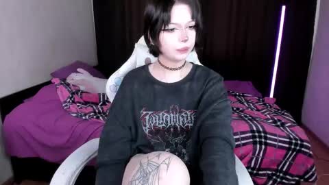 Amelia online show from September 17, 1:35 pm