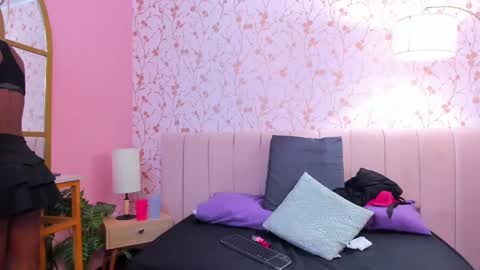 Amelia Adams online show from October 1, 7:09 pm