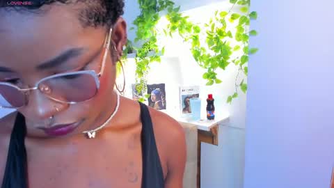 Amelia Adams online show from June 30, 12:06 pm