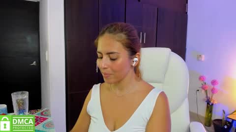 Snapshot of amelia_chillvibes chatting on January 7, 7:38 pm AMELIA online show from January 7, 7:38 pm