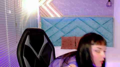 amelia_fry online show from March 1, 10:24 am