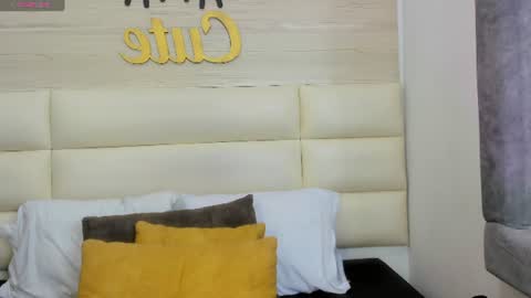 MILYX online show from June 14, 1:35 pm
