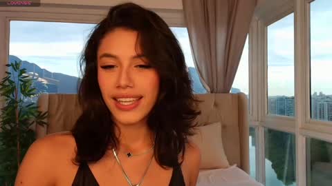 Snapshot of amelia_mee chatting on April 1, 7:22 pm amelia_mee online show from April 1, 7:22 pm