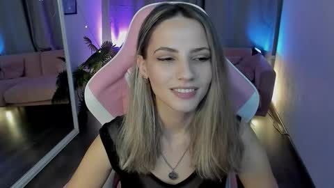 Snapshot of amelia_meili chatting on December 2, 1:05 pm amelia_meili online show from December 2, 1:05 pm