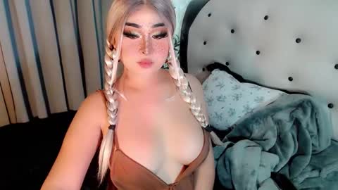 amelia_nicole08 online show from February 4, 10:47 pm