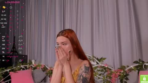 Snapshot of amelia_skyy chatting on October 21, 2:34 am Anna online show from October 21, 2:34 am