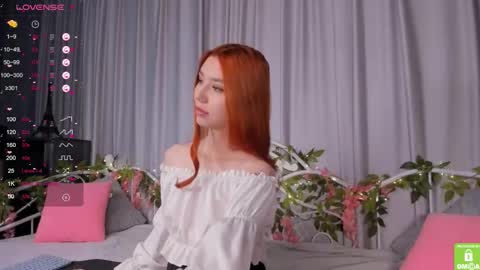 Snapshot of amelia_skyy chatting on October 27, 2:48 am Anna online show from October 27, 2:48 am