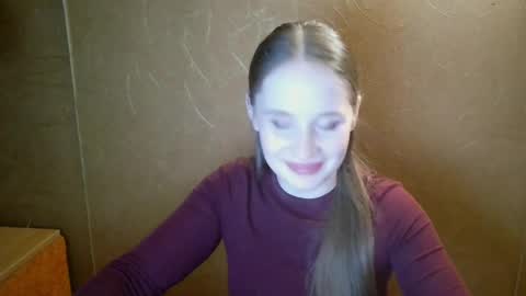 Snapshot of ameliaa333 chatting on May 11, 8:28 pm Amelia online show from May 11, 8:28 pm