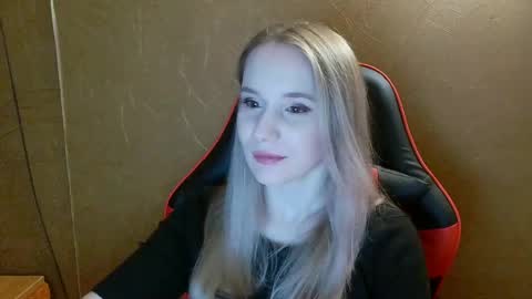 Snapshot of ameliaa333 chatting on May 26, 6:59 pm Amelia online show from May 26, 6:59 pm