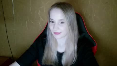 Snapshot of ameliaa333 chatting on May 27, 1:30 pm Amelia online show from May 27, 1:30 pm