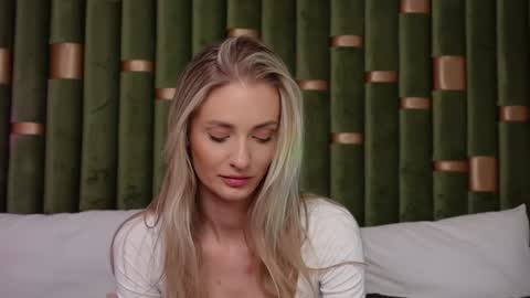 Amelia online show from December 29, 10:12 am