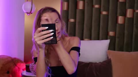 Amelia online show from September 24, 4:16 am