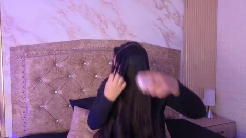 Snapshot of ameliacastell chatting on March 24, 11:26 am AMELIA CASTELL online show from March 24, 11:26 am