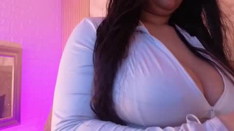 Snapshot of ameliacastell chatting on March 26, 11:27 am AMELIA CASTELL online show from March 26, 11:27 am