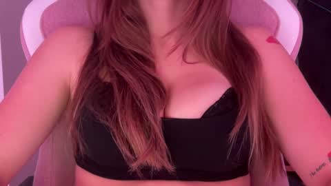 Snapshot of ameliacooperxxx chatting on September 19, 7:14 pm ameliacooperxxx online show from September 19, 7:14 pm