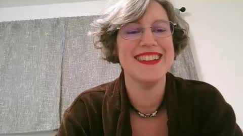 Snapshot of ameliaishka chatting on January 18, 12:36 am Ameliaishka online show from January 18, 12:36 am