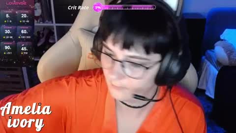 ameliaivory online show from May 7, 1:22 am
