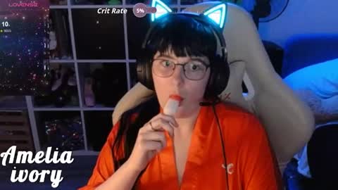 ameliaivory online show from May 15, 5:47 am