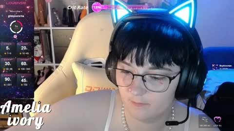 ameliaivory online show from May 20, 8:48 pm