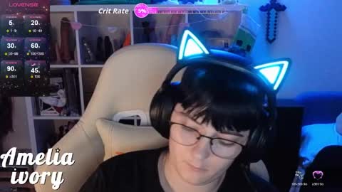 ameliaivory online show from May 23, 10:03 pm
