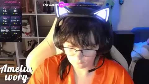 ameliaivory online show from June 15, 5:42 am