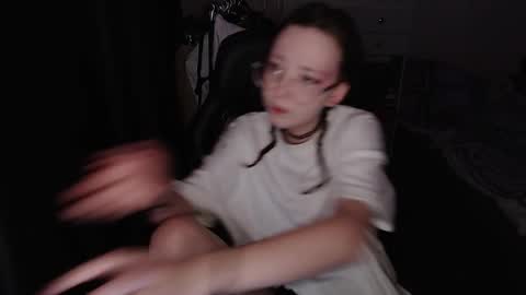 Amelia online show from November 25, 1:38 am