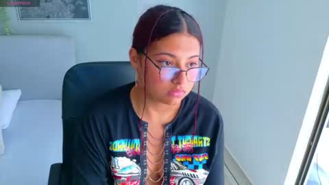 amelialaurent_ online show from July 9, 6:34 pm