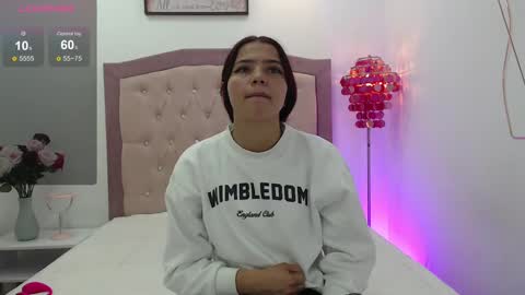 Snapshot of amelialoveace chatting on October 1, 12:55 pm amelialoveace online show from October 1, 12:55 pm