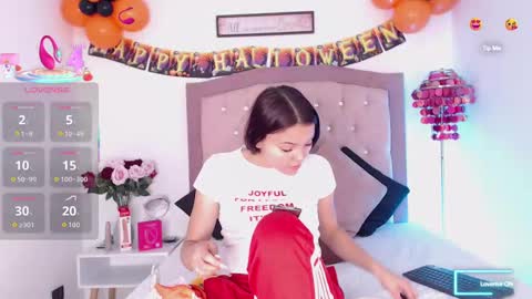 Snapshot of amelialoveace chatting on October 8, 12:58 pm amelialoveace online show from October 8, 12:58 pm