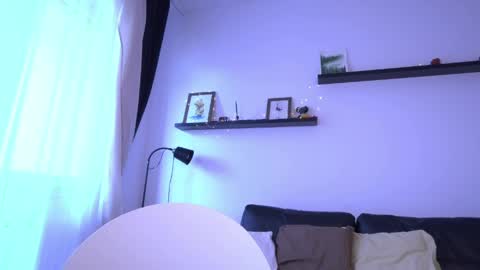 Snapshot of ameliamber0 chatting on April 18, 2:32 pm Amelia online show from April 18, 2:32 pm