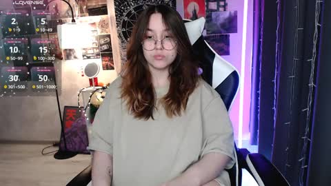 Snapshot of ameliameadd chatting on April 1, 11:44 am Amelia online show from April 1, 11:44 am