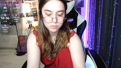 Snapshot of ameliameadd chatting on April 3, 1:20 pm Amelia online show from April 3, 1:20 pm
