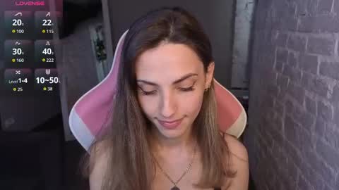 Snapshot of ameliameili chatting on June 15, 1:24 pm Amelia online show from June 15, 1:24 pm
