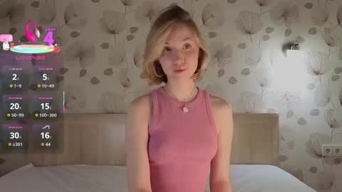 Snapshot of ameliamurrr chatting on October 10, 7:29 am Emmy online show from October 10, 7:29 am