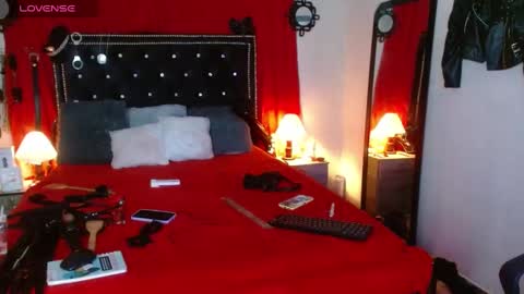 Snapshot of amelie__martinez chatting on September 13, 10:20 pm amelie__martinez online show from September 13, 10:20 pm