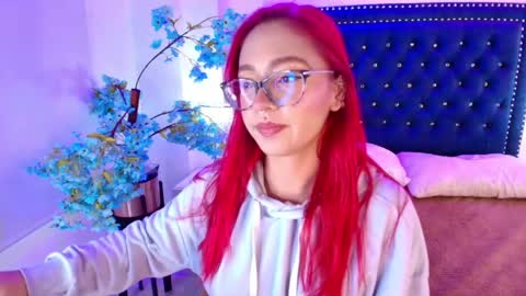 Amelie online show from May 11, 11:27 am