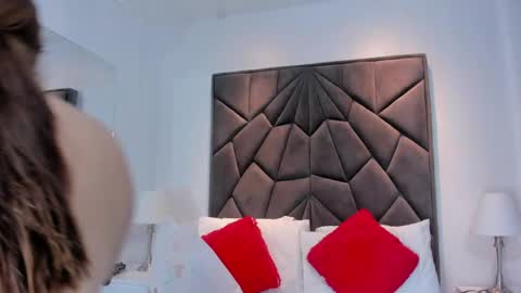 Snapshot of amelie_fabulous_ chatting on March 22, 11:35 am aMELIE online show from March 22, 11:35 am