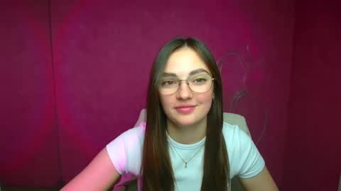 Amelie online show from December 2, 9:13 am