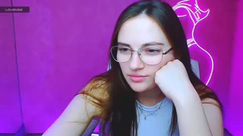 Amelie online show from January 24, 1:35 am