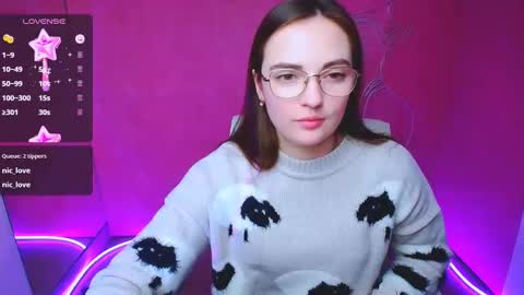Amelie online show from January 26, 3:36 pm