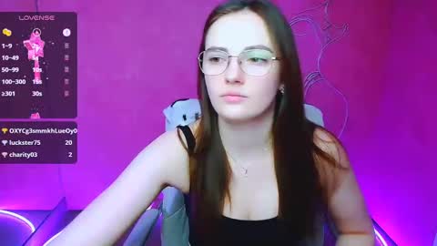 Amelie online show from February 5, 9:15 am