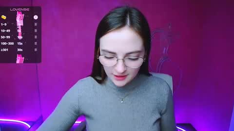 Amelie online show from February 13, 6:52 am