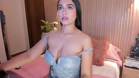 Amelie online show from March 12, 2:07 am